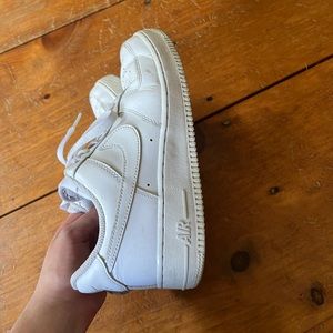 Women’s Nike Air Sneakers 7.5